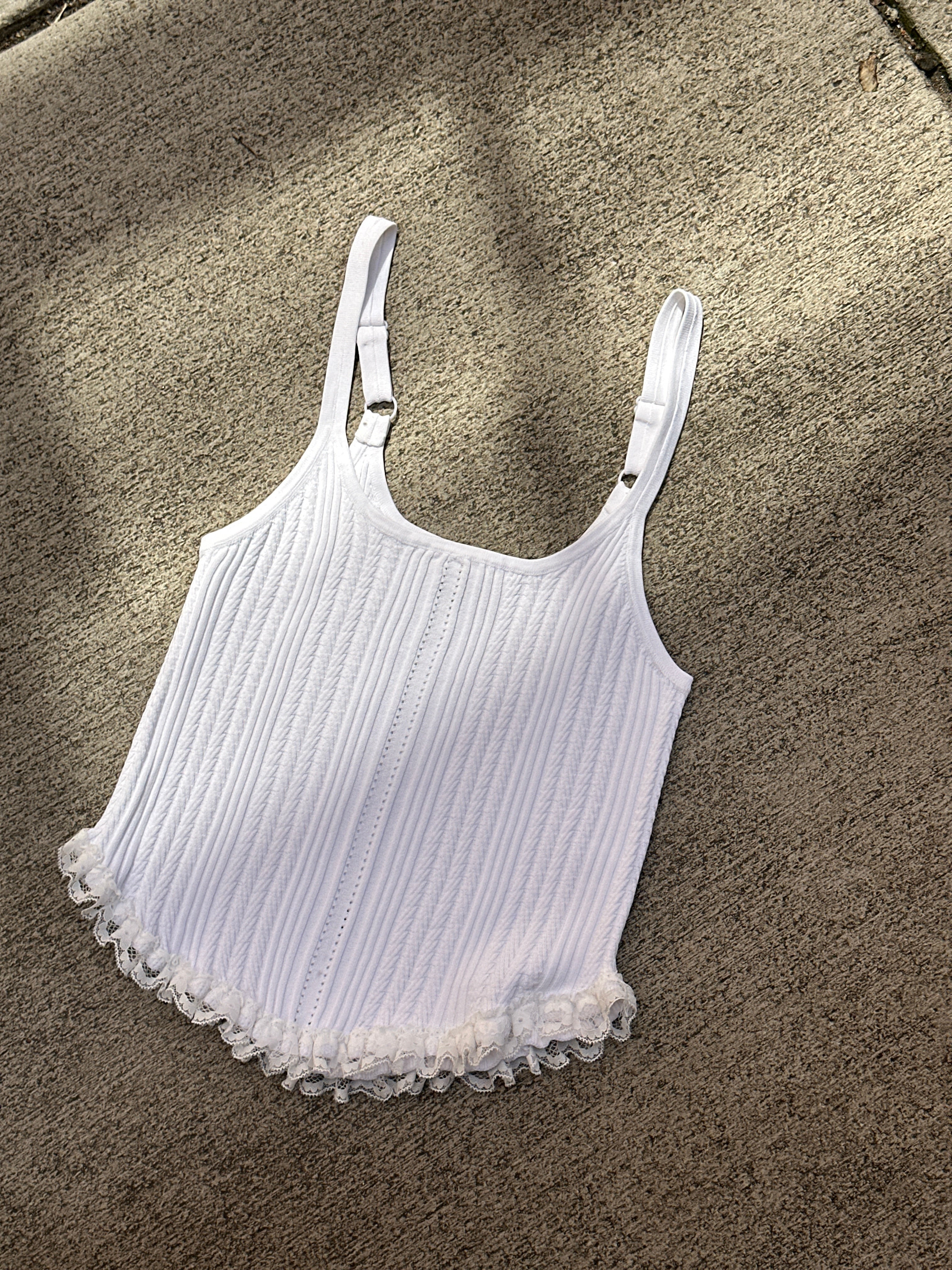 DELIAH TANK